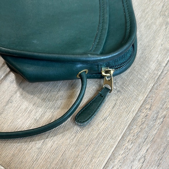 Vintage Classic Hadley Zip Bag Emerald Green - Picture 9 of 12
